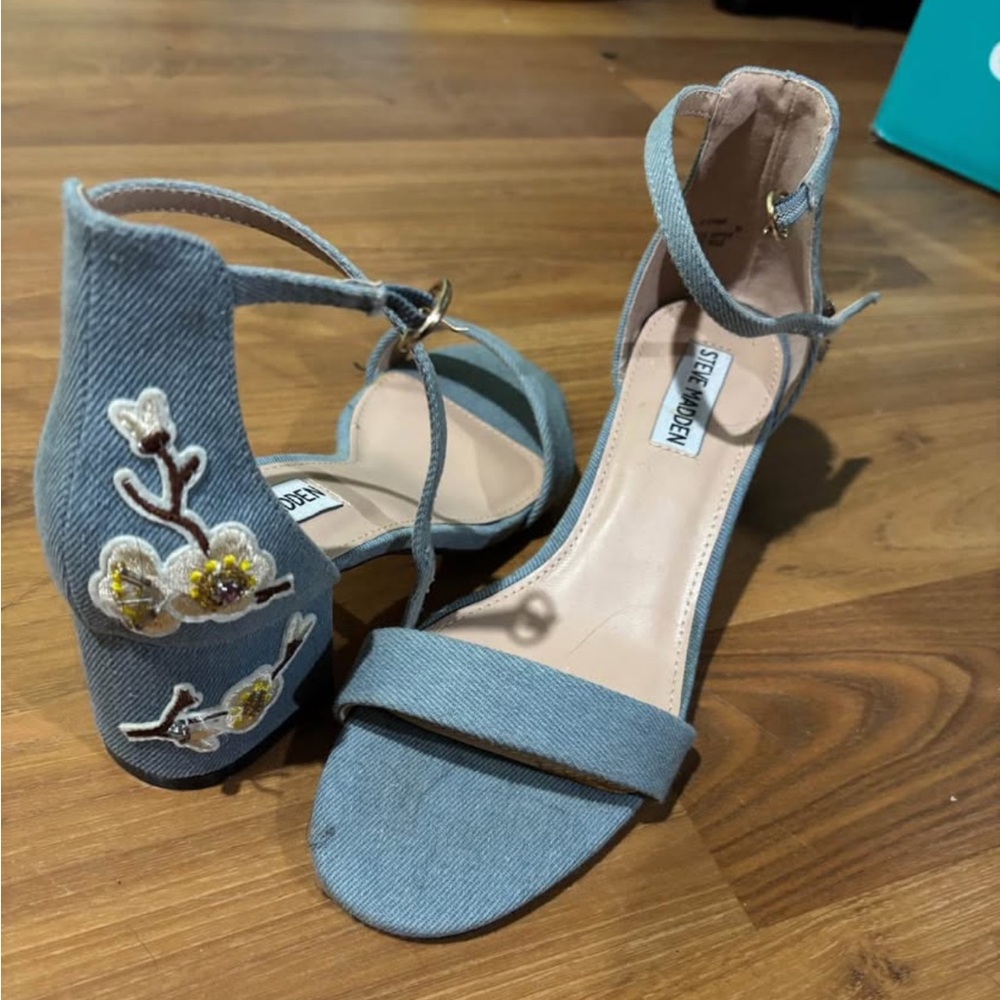 Steve Madden Blue Embroidered Women's Sandals